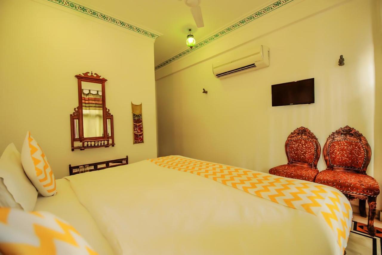 Hotel Devraj Niwas On Lake Pichola Udaipur Eksteriør billede
