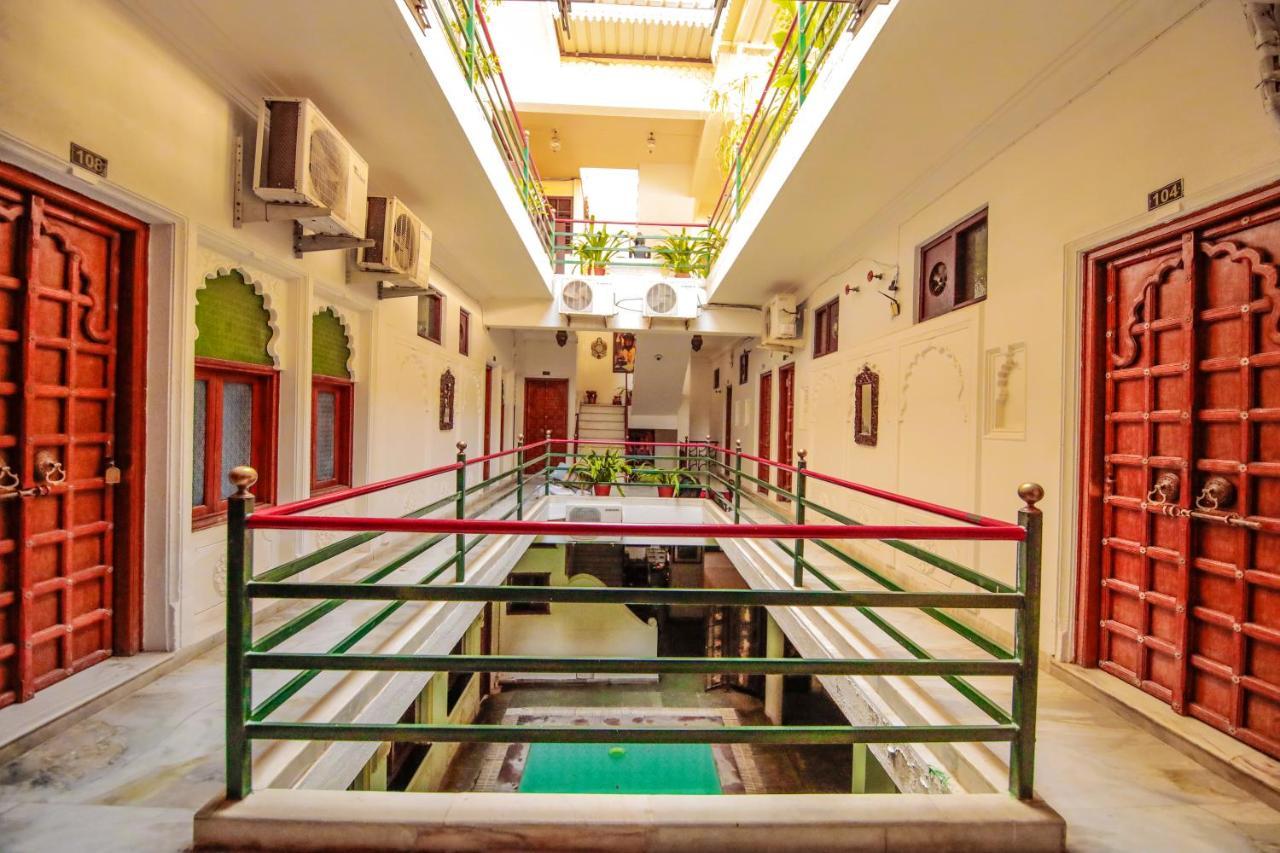 Hotel Devraj Niwas On Lake Pichola Udaipur Eksteriør billede