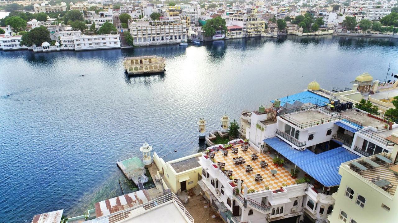 Hotel Devraj Niwas On Lake Pichola Udaipur Eksteriør billede