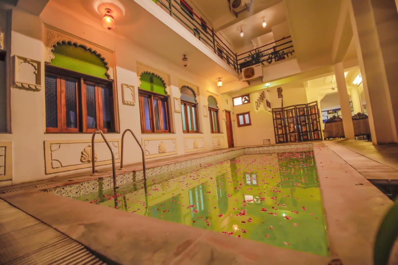 Hotel Devraj Niwas On Lake Pichola Udaipur Eksteriør billede