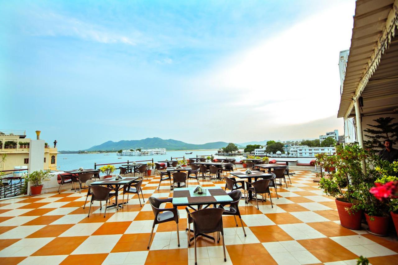 Hotel Devraj Niwas On Lake Pichola Udaipur Eksteriør billede