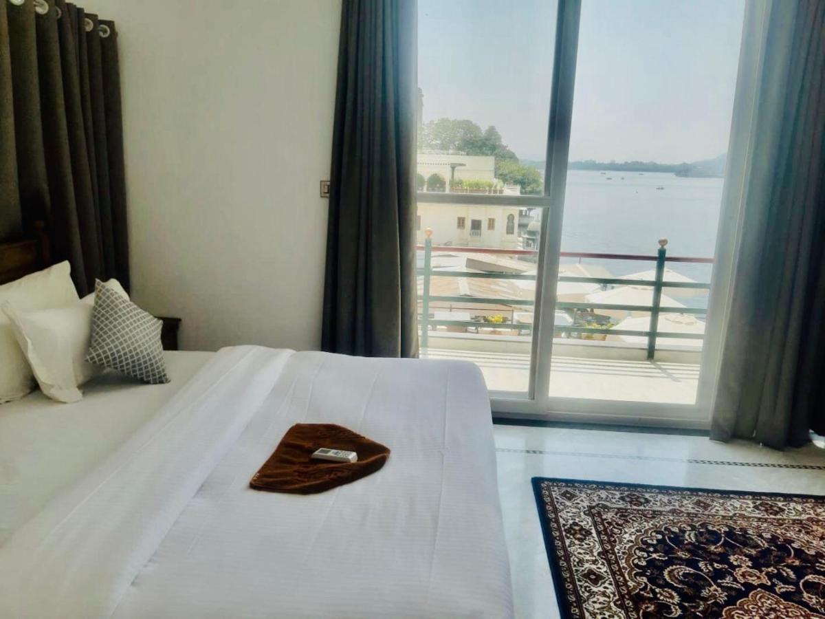 Hotel Devraj Niwas On Lake Pichola Udaipur Eksteriør billede