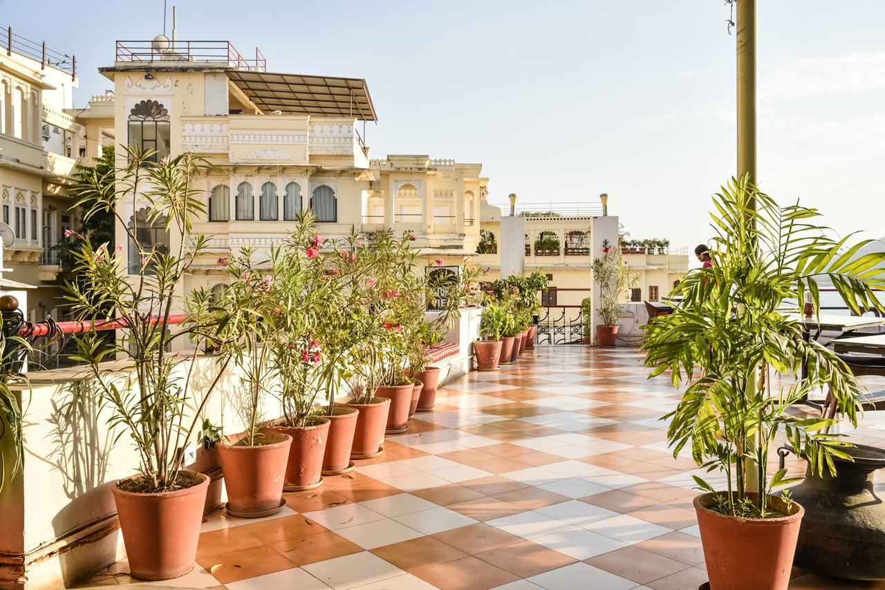 Hotel Devraj Niwas On Lake Pichola Udaipur Eksteriør billede